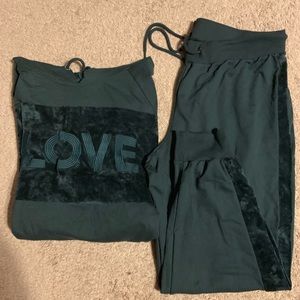 Ashley Stewart Jogger 2 piece set